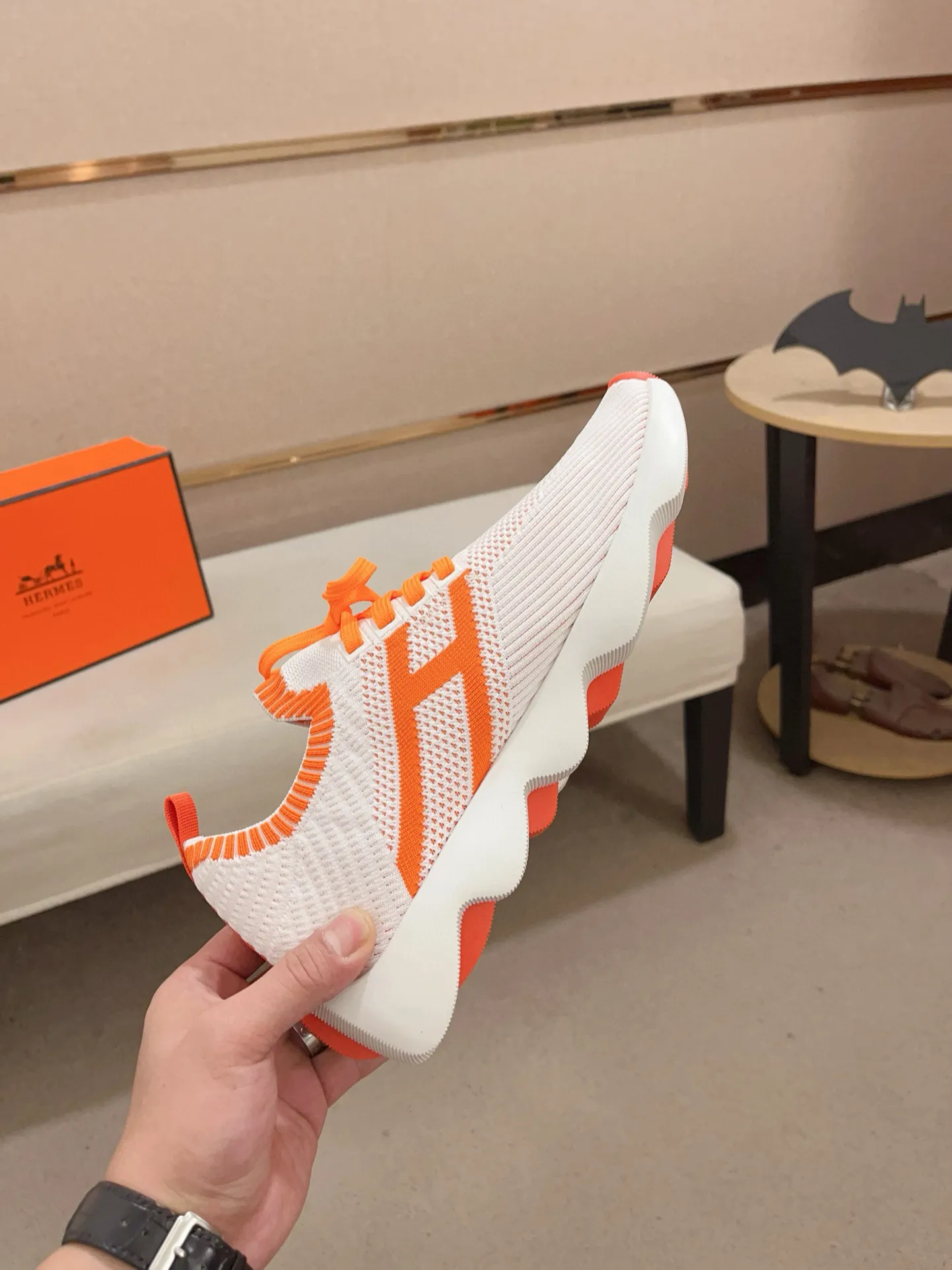 Men's clothing and shoes💰: 420💰《HERMES》【Classic Original Version】Hermès; top 🔝purchasing agent🔍🔍men's latest 🇺🇸 counters are on sale at the same time, original fly-knit fabric imported from Italy is exquisite in workmanship (Italian 🇮🇹Imported water-dyed 🐂cowhide lining) sole: original sole provided by the original factory, ⚠️exclusive double-layer activity·TPR·rubber·combined molded outsole; Code number: 38-44 (45/46 can be customized, non-refundable)